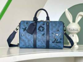 Picture of Louis Vuitton Mens Bags _SKUfw140700920fw